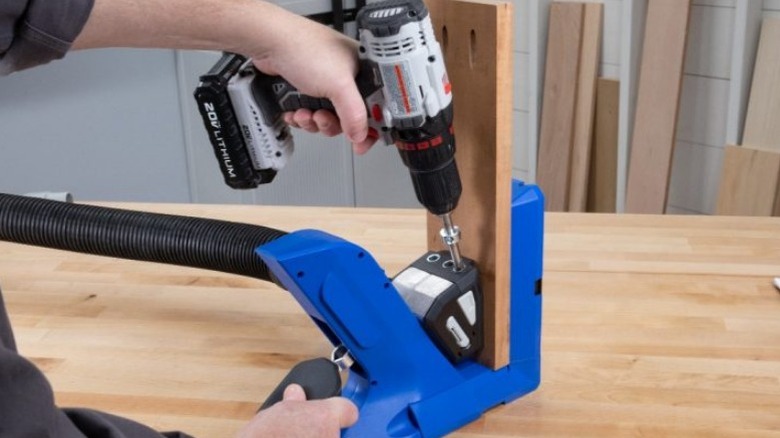 Carpenter using pocket hold jig