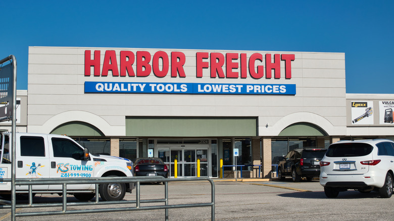 A Harbor Freight storefront and parking lot