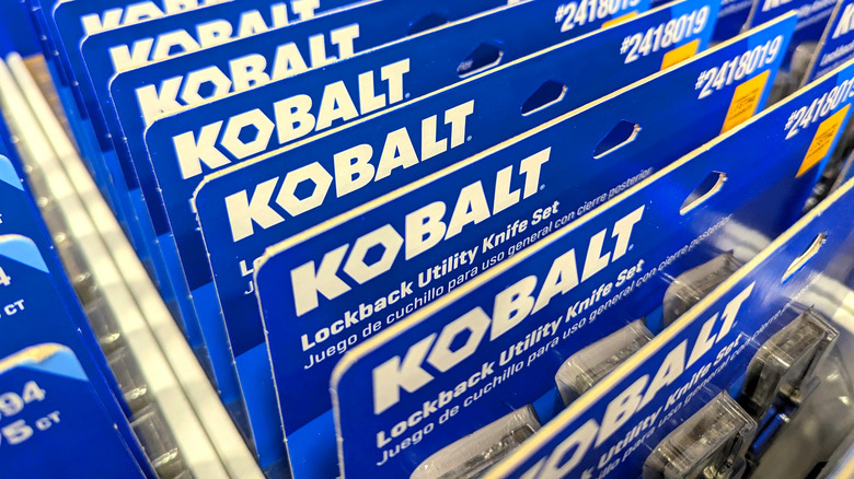 A row of Kobalt utility knives