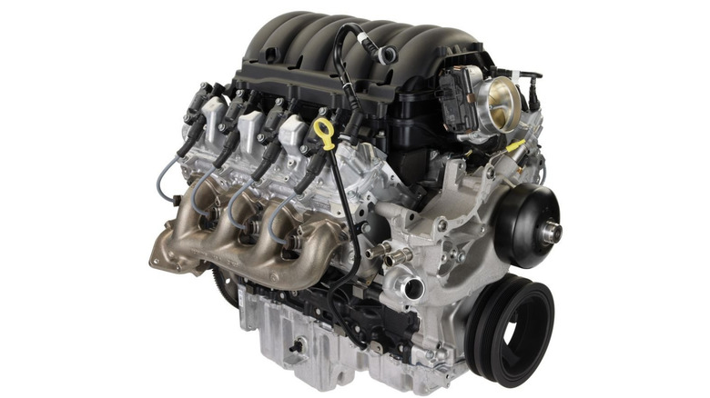 Front 3/4 view of L8P crate engine on white background