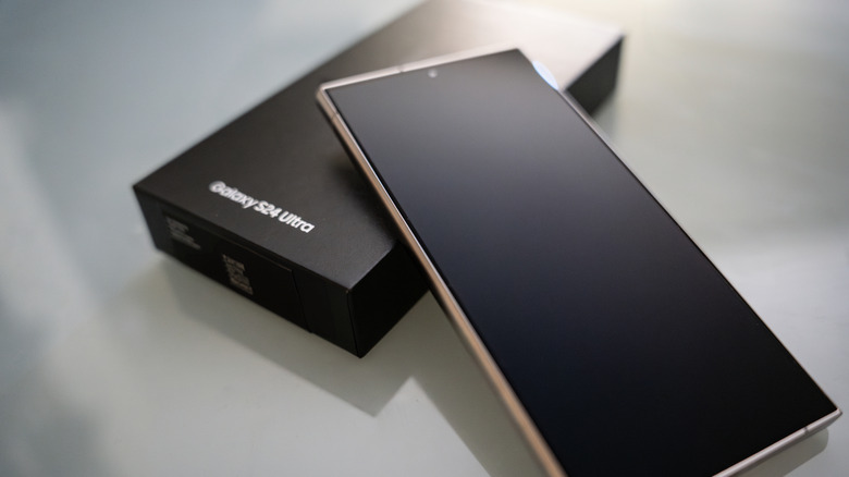 Samsung S24 Ultra with box