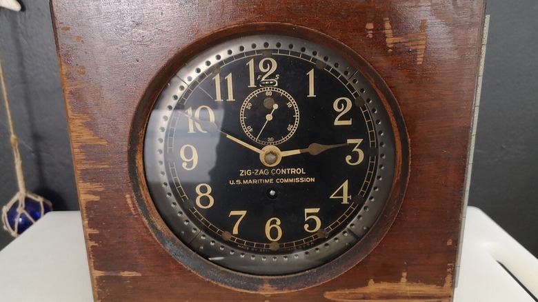 The zig zag clock of a ship.