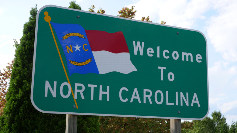 A Welcome to North Carolina sign