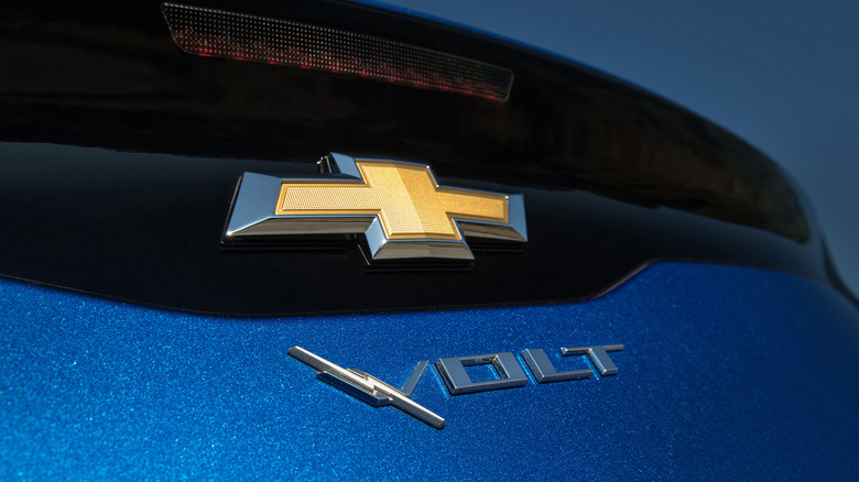 2016 Chevy Volt badge