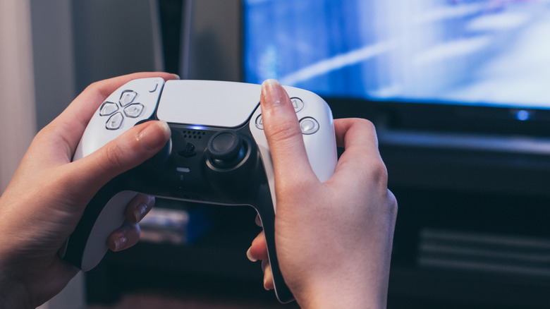 Playing PS5 with controller