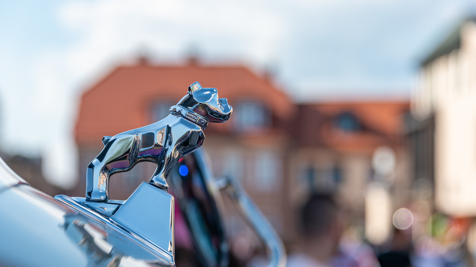 Why Some Mack Trucks Have A Gold Bulldog (But Others Have Silver)