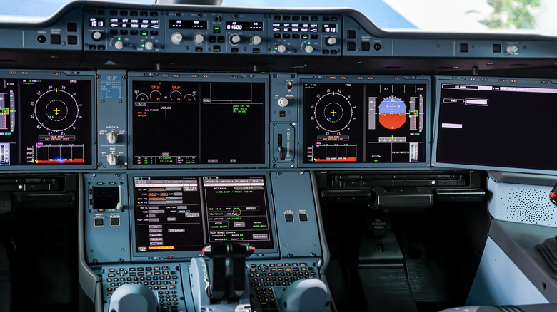 Cockpit of the Airbus A350