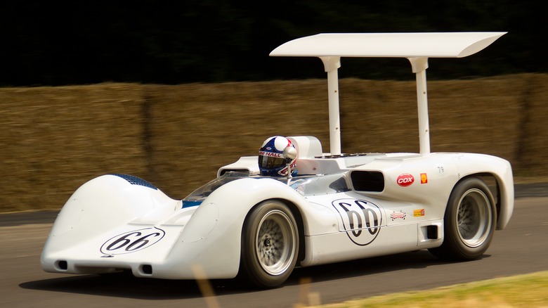 Chaparral 2E track driving
