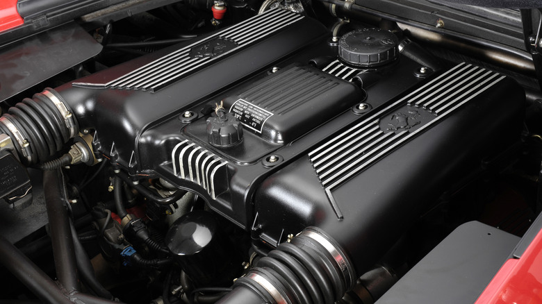 Ferrari F355's engine