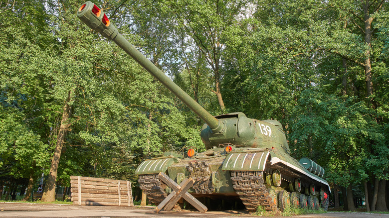 IS-2 tank with gun pointed upward