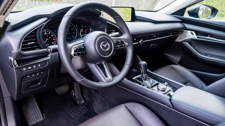 2026 Mazda Mazda3 2.5 Turbo Premium Plus dashboard, infotainment display and steering wheel