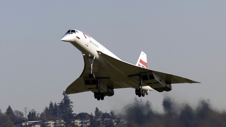Concorde taking off