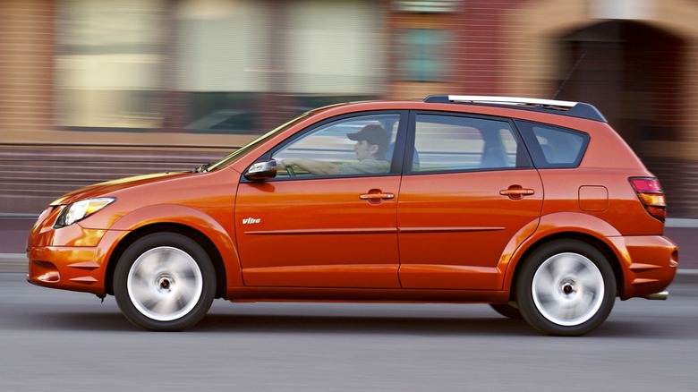 A Pontiac Vibe in motion