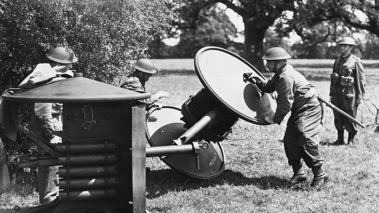 Personnel handling the Smith Gun. 