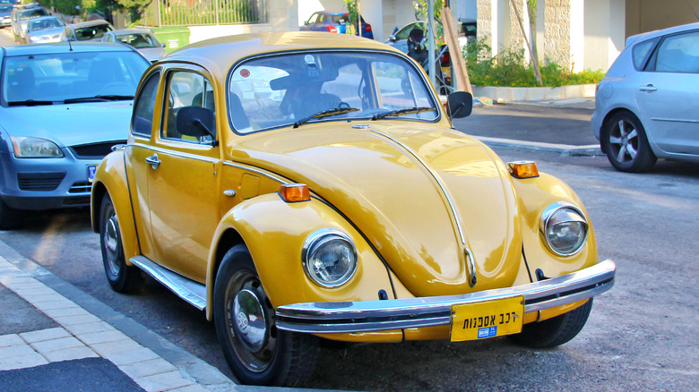 a vintage Volkswagen Beetle