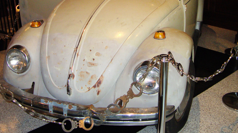 ted bundy vw beetle bug headlights