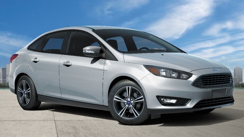 Ford Focus parked pavement