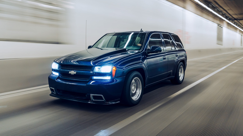 Blue Chevrolet TrailBlazer SS viewed from front 3/4 angle