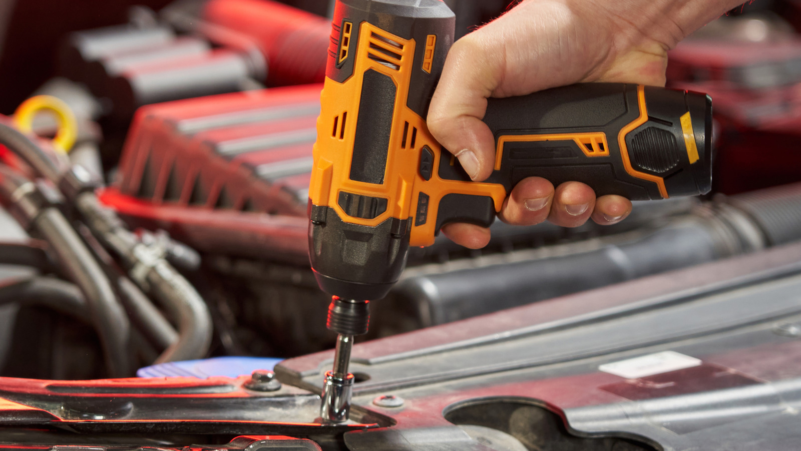 Why You Shouldn’t Be Using Chrome Sockets With An Impact Driver