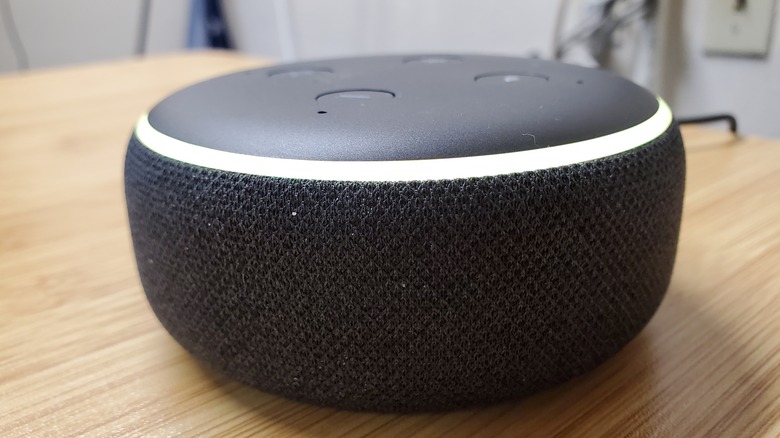 Amazon Echo Dot light