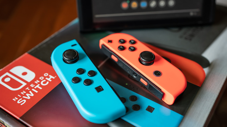 Nintendo Switch Joy-Cons detached