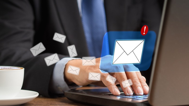 email icon and envelopes
