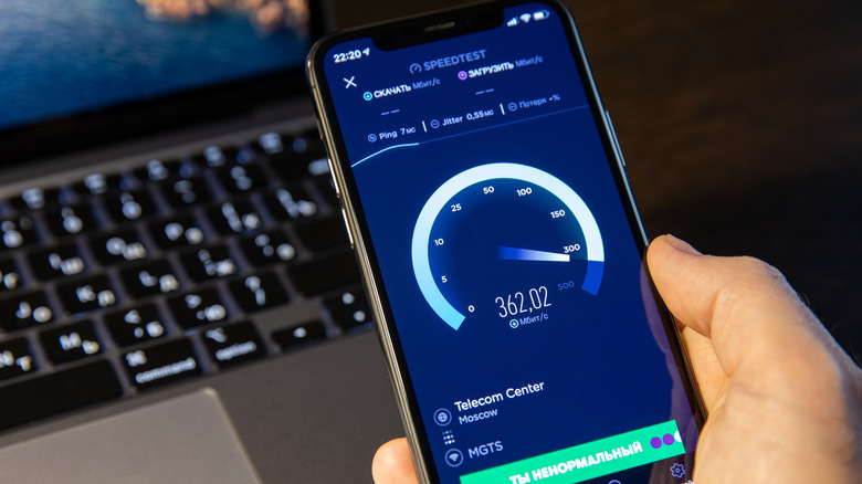 Wi-Fi speed test on a phone