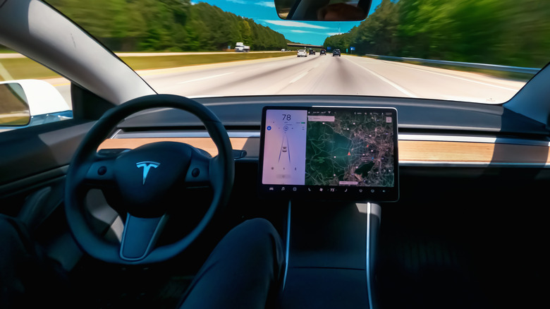 Tesla auto pilot mode in action.