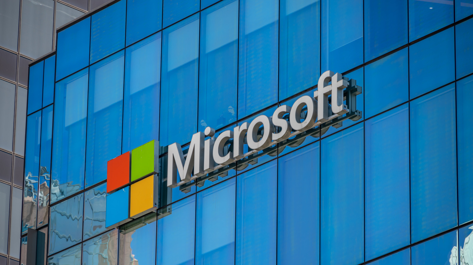 Windows 11 Had Its Own Ice Cream Flavor, But Why? – SlashGear