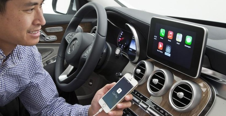 apple-carplay-1-820x420