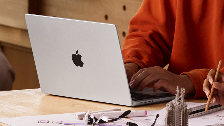 Rear view of M5 MacBook Pro.