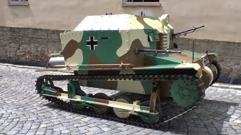 Tančík vzor 33 P-1