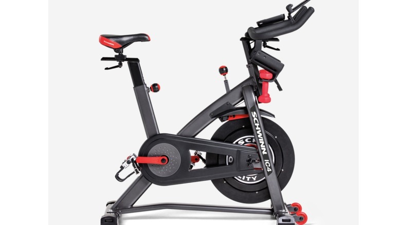 Schwinn IC4 Indoor Cycling Bike display and seat