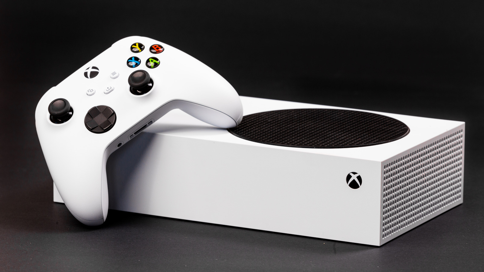 Amazon Gives Discounted Xbox Series S A 40 Credit For Cyber Monday
