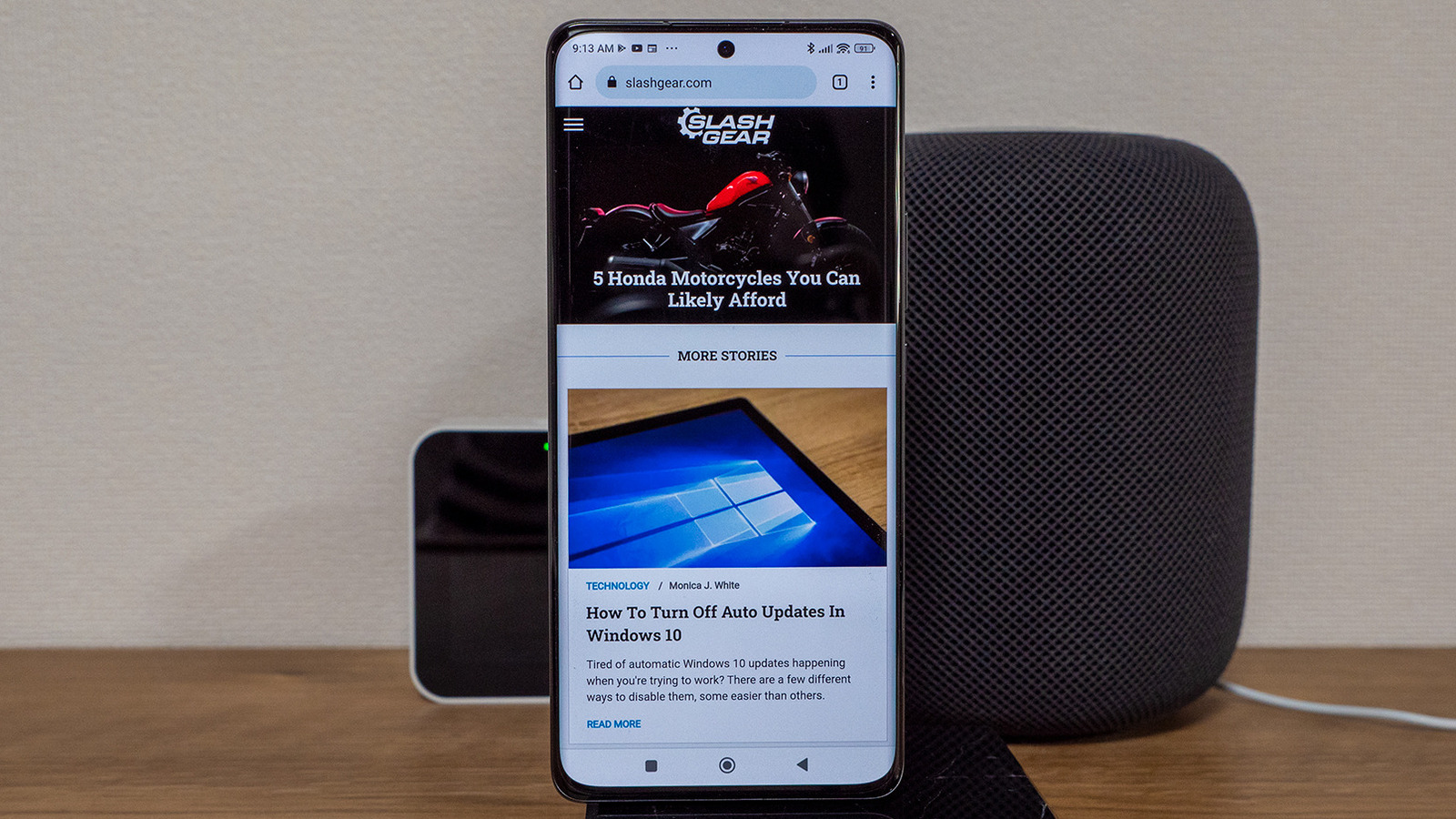 Ótimo telefone com um design esquecível