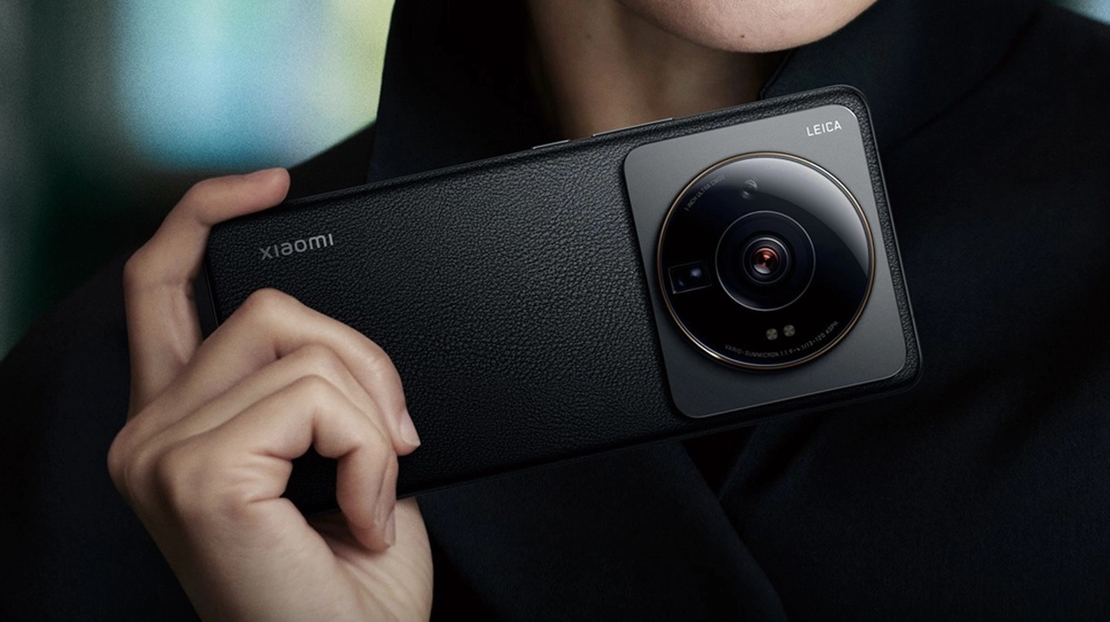 Xiaomi 12S Ultra has a massive, Leica-branded rear camera