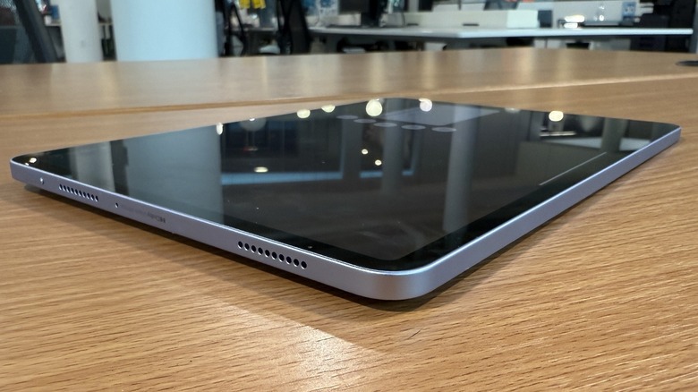 Xiaomi Pad 7 on a table