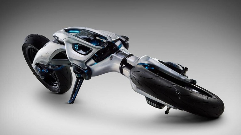 Side view of MOTOROiD:Λ concept