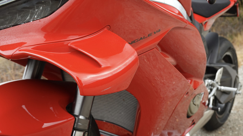 2025 Ducati Panigale V4 aero winglet detail