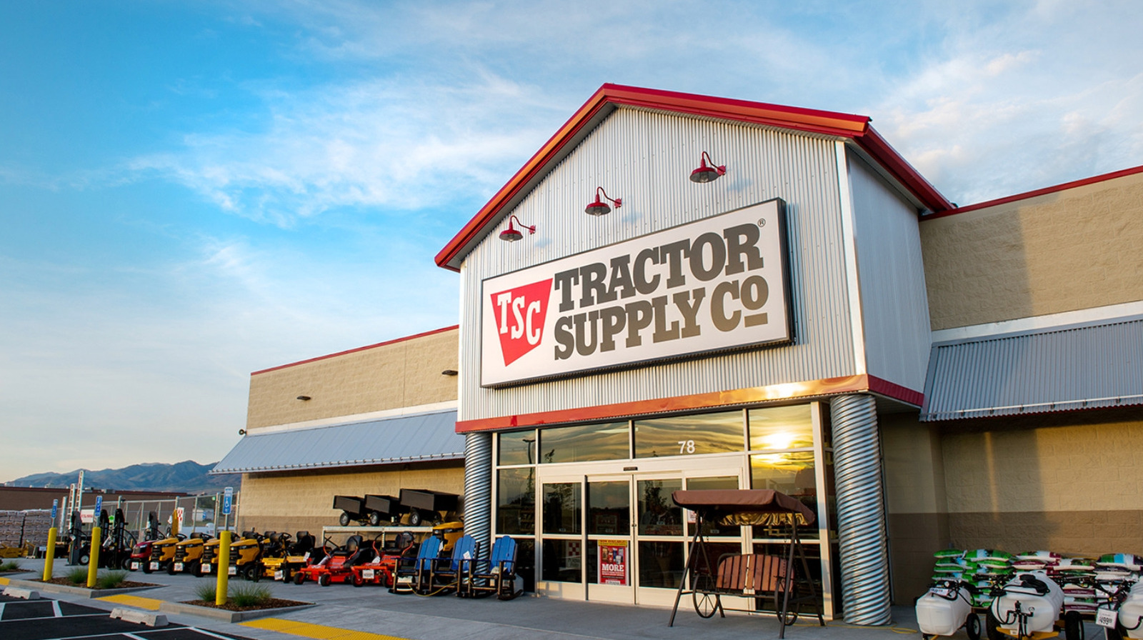 Yes, Tractor Supply Has A Trailer Rental Service – How It Works And Pricing