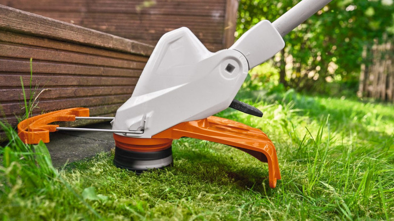 Yes, You Can Replace A Stihl Weed Eater Head - Here's How