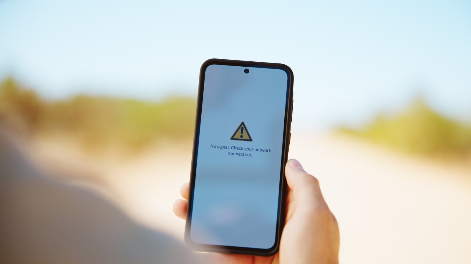 Yes, Your Android Phone Can Still Send Messages Without A Cell Signal: Here's How