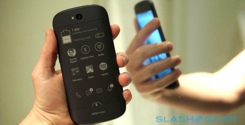 YotaPhone 2 