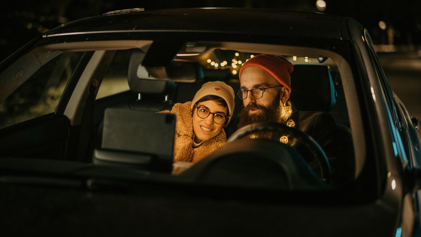 You Can Watch Netflix On CarPlay With This In-Car Adapter