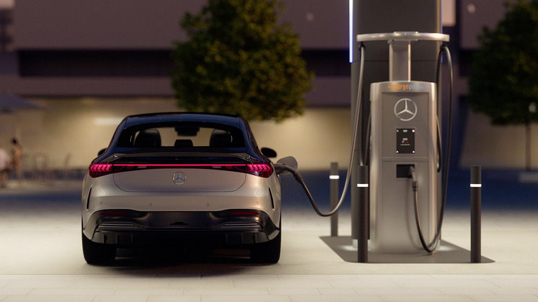 Mercedes charging station