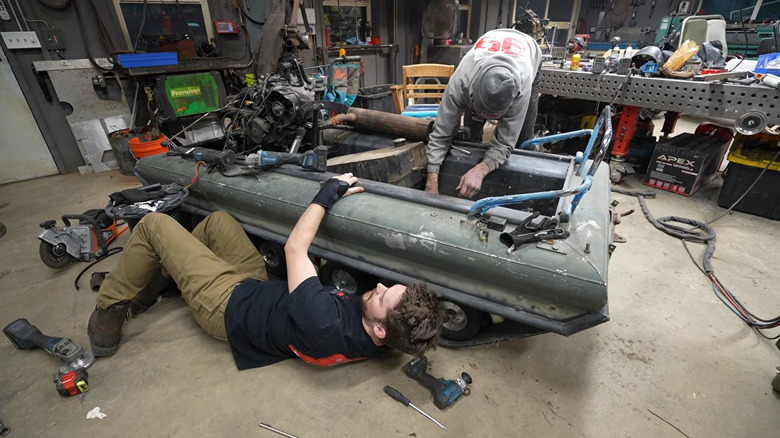 youtubers attempt to restore playcat vehicle toy