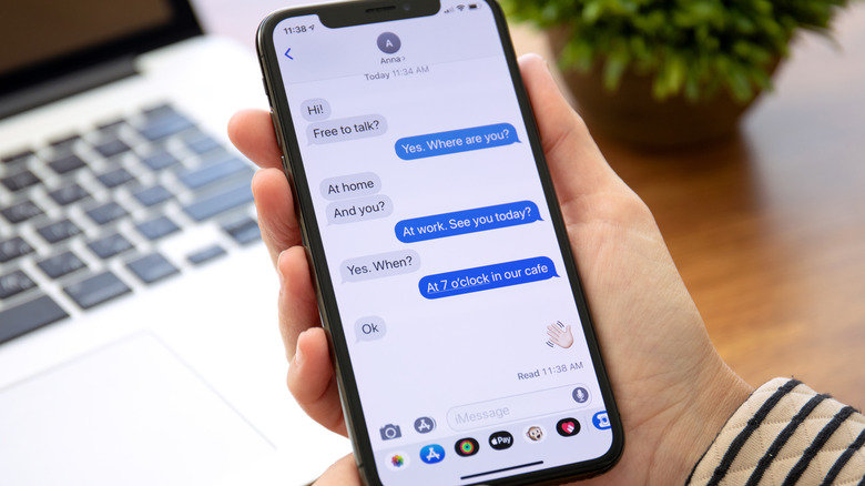 Apple iPhone 'Messages' app