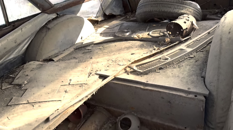 Interior of 1960 Chevy windowed delivery