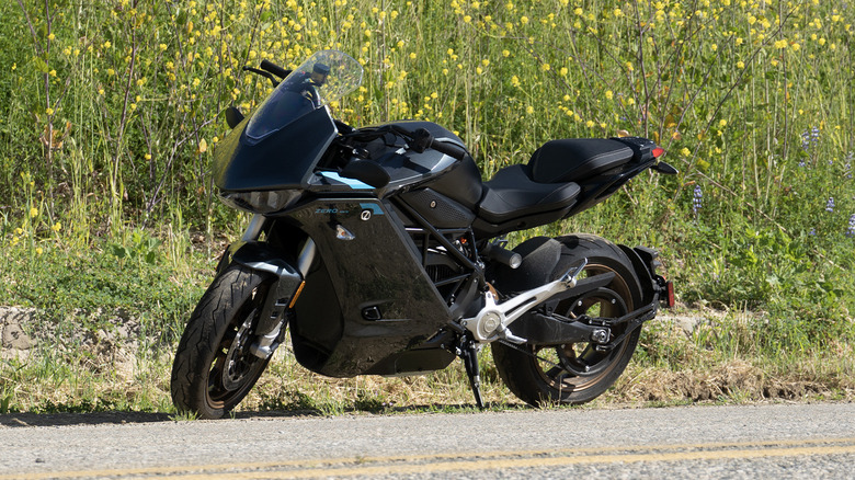 Zero Motorcycles front three quarters with mustard wildflowers