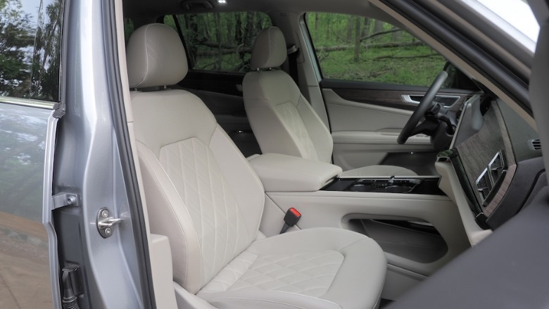Atlas front seats